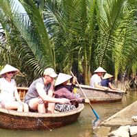 Basket Boat and Cooking Class Experience