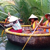 Basket Boat and Cooking Class Experience